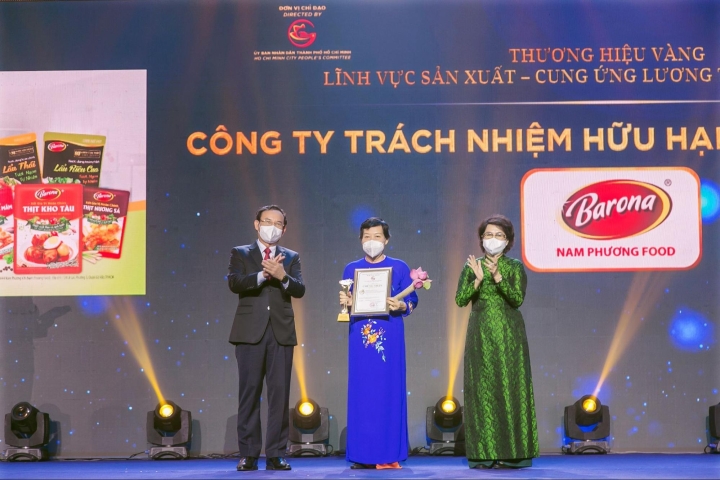 Nam Phương Food vinh dự nhận giải thưởng Thương hiệu Vàng TP.HCM 2022