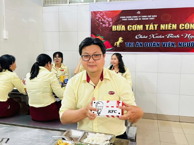 TẤT NIÊN SUM VẦY, ĐONG ĐẦY HẠNH PHÚC